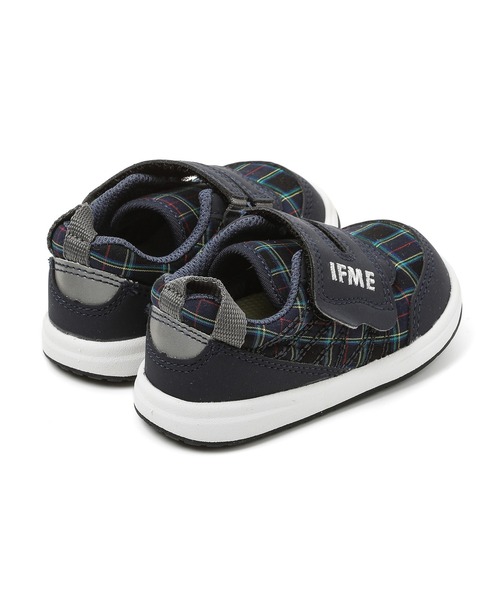 IFME（イフミー）の「BABY｜播州織チェック柄ワンベルトスニーカー（スニーカー・キッズ・ホワイト/ネイビー・14.0cm/12.5cm/14.5cm/13.5cm/13.0cm/15.0cm/12.0cm）」の6枚目の写真