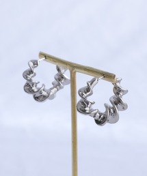 atlo（アトロ）の「ツイストフープピアス 結婚式 同窓会 オケージョン 二次会（ピアス（両耳用））」