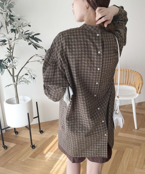 Java（ジャバ）の「《JaVa ジャバコラボ》モテ愛されレディに。2way サッカー素材7分袖ロングシャツ（シャツ/ブラウス・レディース・グレー系その他/オフホワイト/ブラウン系その他/ブラック・LARGE/X-LARGE/SMALL/MEDIUM）」の10枚目の写真