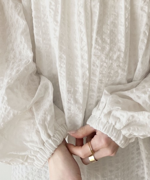 Java（ジャバ）の「《JaVa ジャバコラボ》モテ愛されレディに。2way サッカー素材7分袖ロングシャツ（シャツ/ブラウス・レディース・グレー系その他/オフホワイト/ブラウン系その他/ブラック・LARGE/X-LARGE/SMALL/MEDIUM）」の17枚目の写真