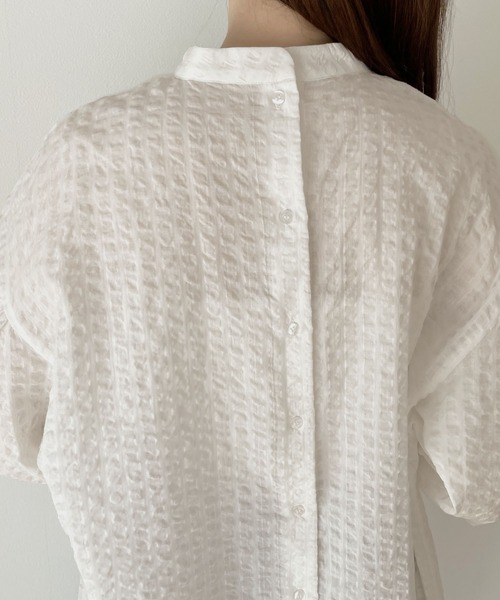 Java（ジャバ）の「《JaVa ジャバコラボ》モテ愛されレディに。2way サッカー素材7分袖ロングシャツ（シャツ/ブラウス・レディース・グレー系その他/オフホワイト/ブラウン系その他/ブラック・LARGE/X-LARGE/SMALL/MEDIUM）」の16枚目の写真