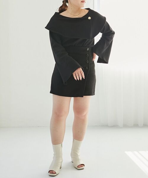 MAJESTIC LEGON(マジェスティックレゴン)の「フレアースリーブオフショルトップス(Tシャツ/カットソー・レディース・グレイッシュベージュ/ブラウン/アイボリー/ブラック・MEDIUM)」の13枚目の写真