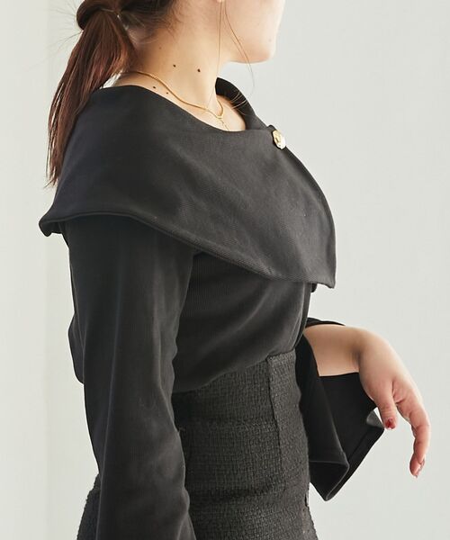 MAJESTIC LEGON(マジェスティックレゴン)の「フレアースリーブオフショルトップス(Tシャツ/カットソー・レディース・グレイッシュベージュ/ブラウン/アイボリー/ブラック・MEDIUM)」の18枚目の写真
