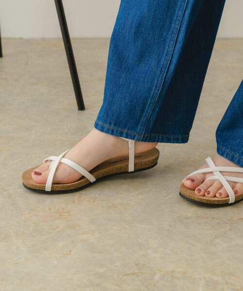 RODE SKO(ロデスコ)の「ラフソールナローストラップサンダル(サンダル・レディース・ブラック/ブラウン/ホワイト・38/37/36)」の5枚目の写真