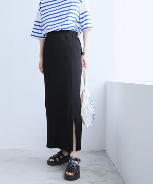 Chaco closet（チャコ クローゼット）の「リブセルフカットスリットナロースカート（スカート・レディース・アイボリー/オリーブ/ネイビー/ブラック/ダークブラウン・FREE）」の2枚目の写真