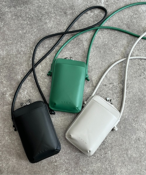 CPCM(シーピーシーエム)の「フェイクレザージップモバイルショルダー(スマホグッズ・メンズ・アイボリー/グリーン/ブラック・FREE)」の9枚目の写真