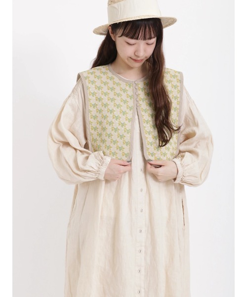 Samansa Mos2（サマンサ モスモス）の「ゴブラン小花柄ベスト（ベスト・レディース・ベージュ/ブルー/チャコール・ﾌﾘ-）」の10枚目の写真