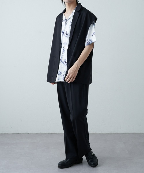 COLONY 2139（コロニートゥーワンスリーナイン）の「WEB/一部店舗限定 テーラードジレ（ベスト・メンズ・アイボリー/ブラック・X-LARGE/MEDIUM/LARGE）」の19枚目の写真