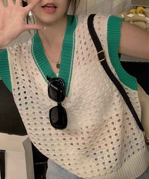 SEN TOKYO（セントーキョー）の「劇的にあか抜け。バイカラーVネックサマーニットベスト（ベスト・レディース・グリーン/ブラック/パープル・FREE）」の22枚目の写真