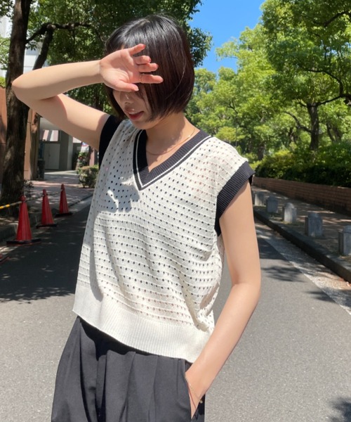 SEN TOKYO（セントーキョー）の「劇的にあか抜け。バイカラーVネックサマーニットベスト（ベスト・レディース・グリーン/ブラック/パープル・FREE）」の12枚目の写真