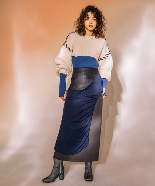 AULA AILA（アウラアイラ）の「ショートハンドニット（ニット/セーター・レディース・ブラック/レッド/オフホワイト・0）」の4枚目の写真