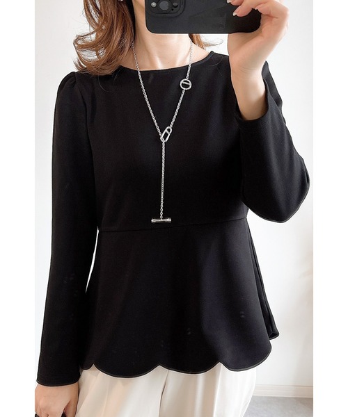 &. NOSTALGIA（アンドドットノスタルジア）の「【ZOZO限定】スカラップペプラムトップス（Tシャツ/カットソー・レディース・ブラック/アイボリー・FREE）」の2枚目の写真