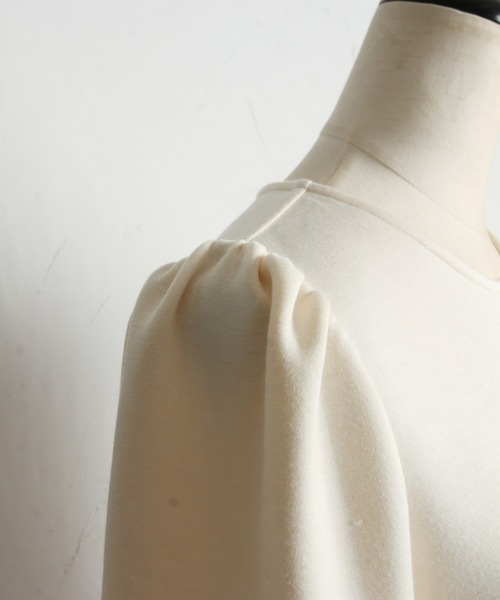 &. NOSTALGIA（アンドドットノスタルジア）の「【ZOZO限定】スカラップペプラムトップス（Tシャツ/カットソー・レディース・ブラック/アイボリー・FREE）」の12枚目の写真