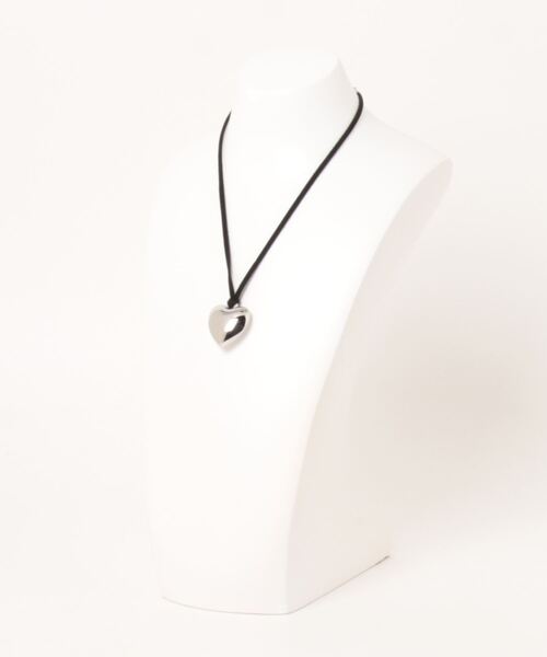 LOWRYS FARM（ローリーズファーム）の「ハート2ホンセットチョーカー　976403（ネックレス・レディース・ブラック/ベージュ・FREE）」の11枚目の写真