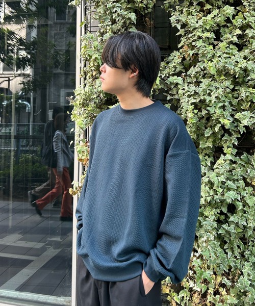 B.R.U(ブル)の「ニット風プルオーバースウェット / ニュアンス / トレーナー(スウェット・メンズ・アイボリー/グレー/ブラック/ダークグリーン・L)」の6枚目の写真