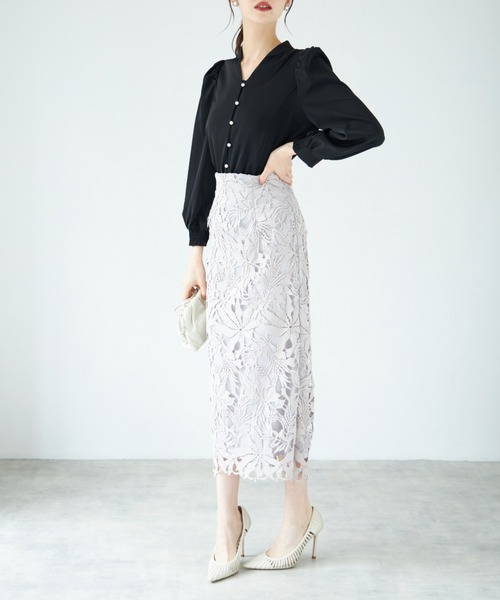 tocco closet(トッコ クローゼット)の「パール釦スタンドスキッパーブラウス(シャツ/ブラウス・レディース・ブラック/オフホワイト・M)」の15枚目の写真