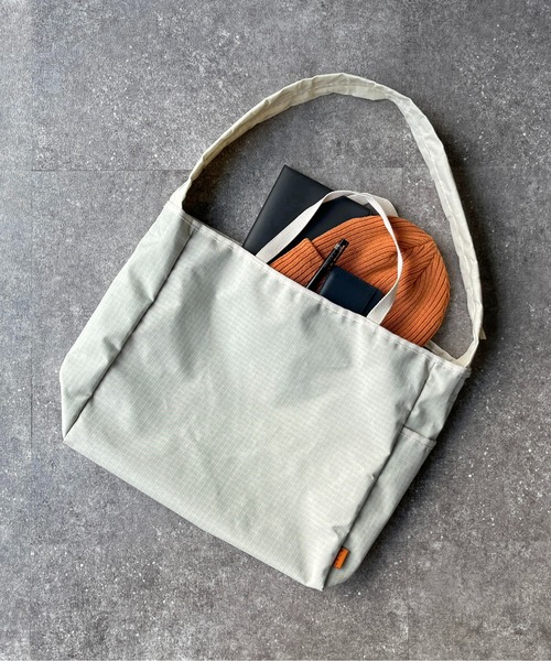 CPCM（シーピーシーエム）の「アソート2WAYビッグショルダー（ショルダーバッグ・メンズ・アイボリー/ブラック/カーキ/オフホワイト/ベージュ・FREE）」の7枚目の写真