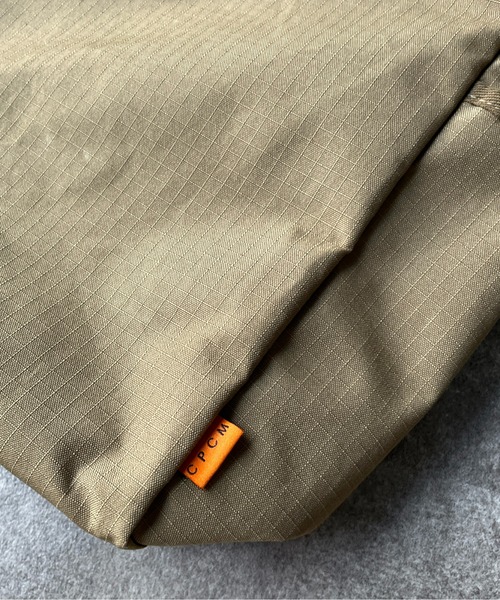 CPCM（シーピーシーエム）の「アソート2WAYビッグショルダー（ショルダーバッグ・メンズ・アイボリー/ブラック/カーキ/オフホワイト/ベージュ・FREE）」の20枚目の写真