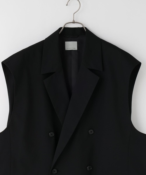 LOWRYS FARM（ローリーズファーム）の「ＴＲダブルブレストベスト　986193（ベスト・メンズ・ブラック/アイボリー・MEDIUM/LARGE）」の5枚目の写真