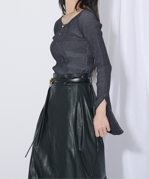 Ezick（エジック）の「Mode switch 袖スリットリブニット（ニット/セーター・レディース・ブラック/サックスブルー/ホワイト/ライトブルー・FREE）」の7枚目の写真