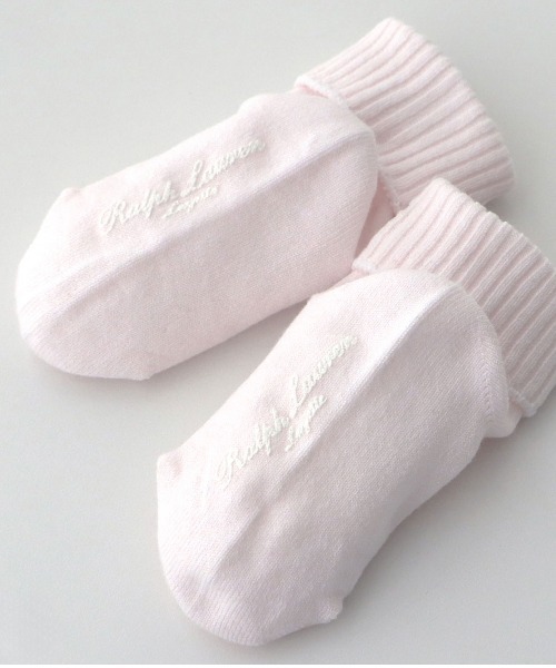 POLO RALPH LAUREN(ポロ ラルフ ローレン)の「POLO RALPH LAUREN Layette ワンポイント 折り返しベビーソックス 04885465(ベビーシューズ/ベビーソックス・キッズ・ネイビー系/クリーム/ピンク系/ホワイト/ネイビー・9-11cm/11-13cm)」の6枚目の写真