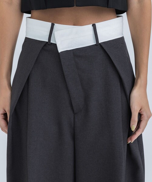 STUDIOUS（ステュディオス）の「【STUDIOUS/ステュディオス】タックトラウザーパンツ（その他パンツ・レディース・ブラック/ライトベージュ/ダークグレー・1/2）」の18枚目の写真