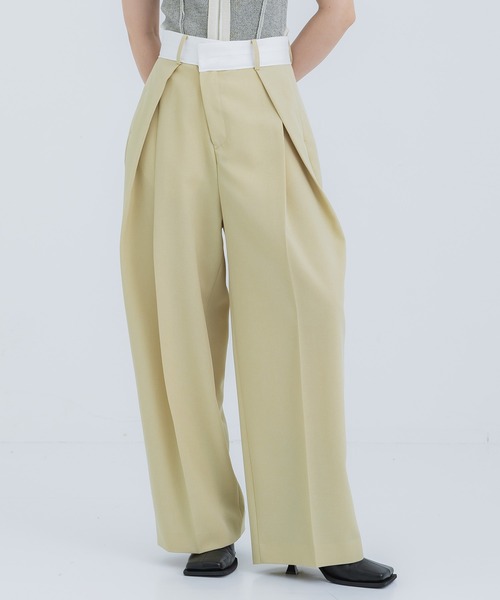 STUDIOUS（ステュディオス）の「【STUDIOUS/ステュディオス】タックトラウザーパンツ（その他パンツ・レディース・ブラック/ライトベージュ/ダークグレー・1/2）」の3枚目の写真