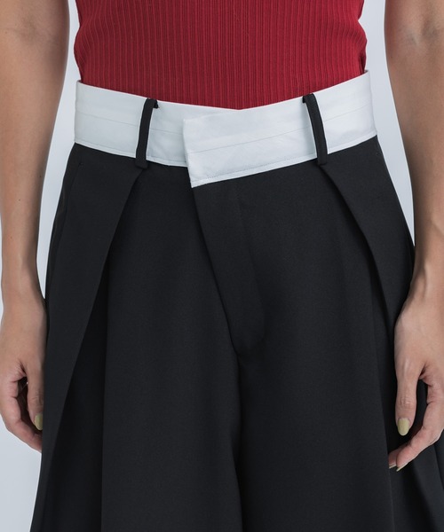 STUDIOUS（ステュディオス）の「【STUDIOUS/ステュディオス】タックトラウザーパンツ（その他パンツ・レディース・ブラック/ライトベージュ/ダークグレー・1/2）」の10枚目の写真