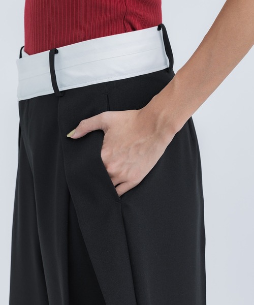 STUDIOUS（ステュディオス）の「【STUDIOUS/ステュディオス】タックトラウザーパンツ（その他パンツ・レディース・ブラック/ライトベージュ/ダークグレー・1/2）」の11枚目の写真