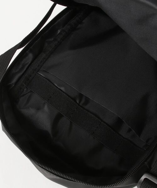 MASSIVE STORE(マッシブストア)の「【Mark Gonzales/マーク・ゴンザレス】タテミニショルダー(ショルダーバッグ・メンズ・ホワイト/ブラック・FREE)」の17枚目の写真
