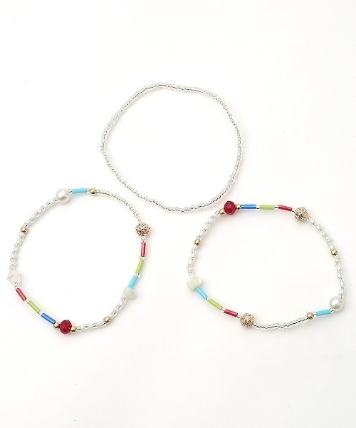 チチカカ(チチカカ)の「ミックスビーズブレスレット(ブレスレット・レディース・グレー/ホワイト・FREE)」の3枚目の写真