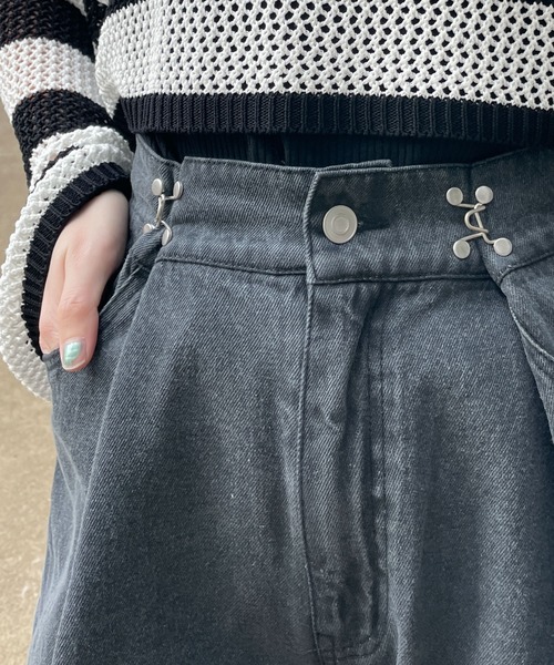 WEGO(ウィゴー)の「■■■WEGO/ハートペイントフックワイドデニムパンツ■■■(デニムパンツ・レディース・ブラック/ライトインディゴブルー・SMALL/MEDIUM)」の5枚目の写真