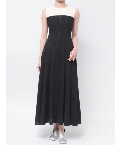 LAGUNAMOON（ラグナムーン）の「シュリンクカットソーセットベアワンピース（ワンピース・レディース・アイボリー/ブラック・SMALL/MEDIUM）」の4枚目の写真