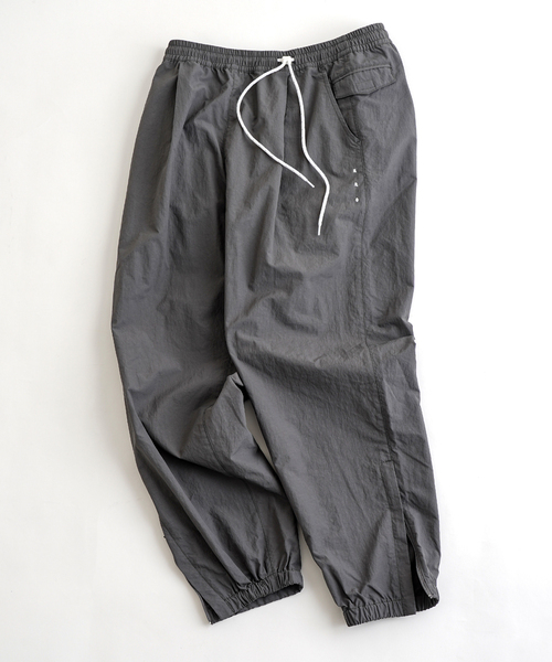 417 EDIFICE(フォーワンセブンエディフィス)の「"迷迭香×417×Begin" VEGETABLE DYE HARVEST TRAINER(スラックス・メンズ・ネイビー/ブラック/チャコールグレー・2/3/4)」の1枚目の写真
