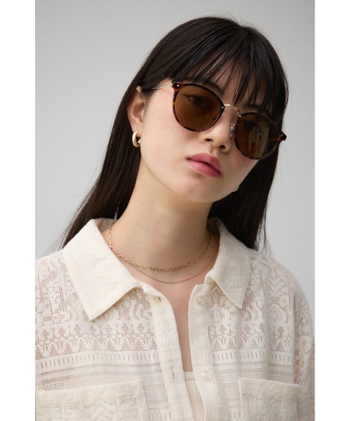 AZUL by moussy（アズールバイマウジー）の「メタルブリッジアイウェア（サングラス・レディース・ブラック/クリア/ブラウン・FREE）」の14枚目の写真