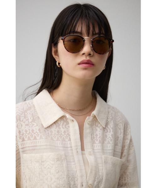 AZUL by moussy（アズールバイマウジー）の「メタルブリッジアイウェア（サングラス・レディース・ブラック/クリア/ブラウン・FREE）」の15枚目の写真