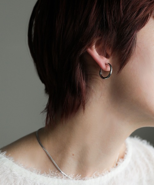 select MOCA（セレクトモカ）の「【ZOZO限定】クリアカーブセットイヤリング（イヤリング・レディース・ゴールド/シルバー・FREE）」の16枚目の写真