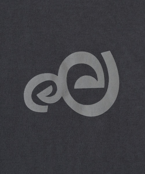 aeae（エーイーエーイー）の「SPIRAL LOGO CROP T-SHIRTS（Tシャツ/カットソー・レディース・ホワイト/ライトグレー/グレー・FREE）」の8枚目の写真