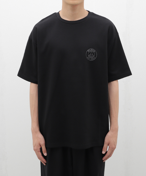 PARIS SAINT-GERMAIN（パリサンジェルマン）の「【Paris Saint-Germain / パリ・サン＝ジェルマン】 JP METALLIC LOGO TSH（Tシャツ/カットソー・メンズ・ホワイト/チャコールグレー/ライトグレー/グリーン/ブラック/カーキ・SMALL/MEDIUM/LARGE/X-LARGE）」の2枚目の写真