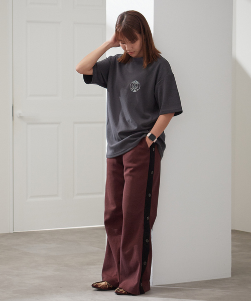 PARIS SAINT-GERMAIN（パリサンジェルマン）の「【Paris Saint-Germain / パリ・サン＝ジェルマン】 JP METALLIC LOGO TSH（Tシャツ/カットソー・メンズ・ホワイト/チャコールグレー/ライトグレー/グリーン/ブラック/カーキ・SMALL/MEDIUM/LARGE/X-LARGE）」の18枚目の写真