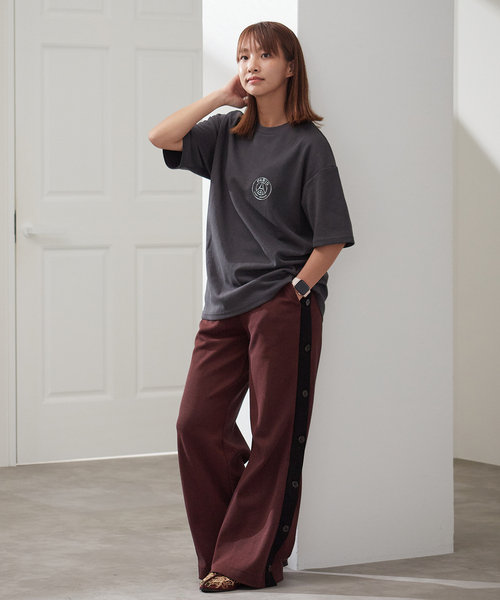 PARIS SAINT-GERMAIN（パリサンジェルマン）の「【Paris Saint-Germain / パリ・サン＝ジェルマン】 JP METALLIC LOGO TSH（Tシャツ/カットソー・メンズ・ホワイト/チャコールグレー/ライトグレー/グリーン/ブラック/カーキ・SMALL/MEDIUM/LARGE/X-LARGE）」の19枚目の写真