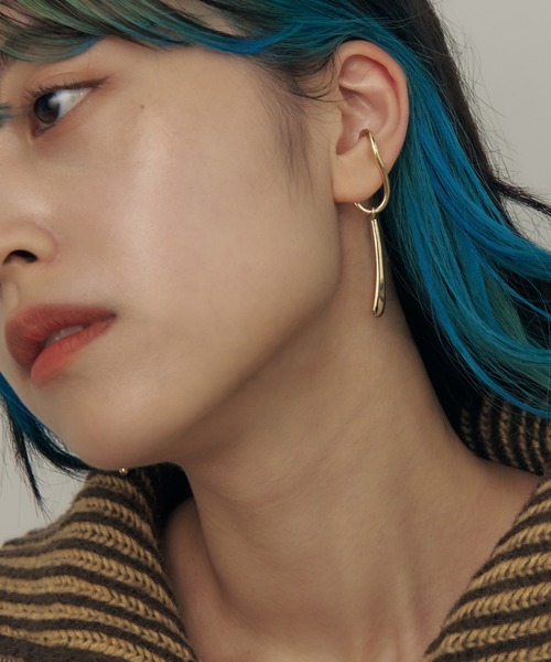 GOLDY（ゴールディ）の「スウィング スピーシーズ ニュアンス イヤーカフ（イヤーカフ・レディース・シルバー/ゴールド/シルバー系その他/ゴールド系その他・FREE）」の7枚目の写真