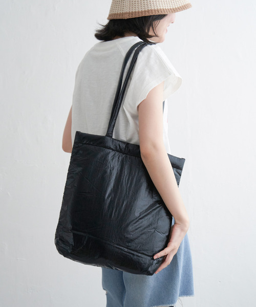 VENCEEXCHANGE（ヴァンスエクスチェンジ）の「シャイニーA4トートバッグ（トートバッグ・レディース・シルバー/ブラック/その他1/ホワイト・FREE）」の2枚目の写真