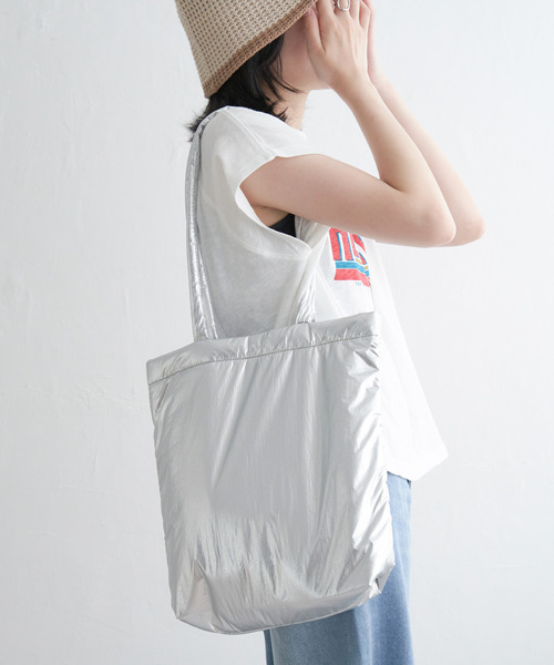 VENCEEXCHANGE（ヴァンスエクスチェンジ）の「シャイニーA4トートバッグ（トートバッグ・レディース・シルバー/ブラック/その他1/ホワイト・FREE）」の10枚目の写真