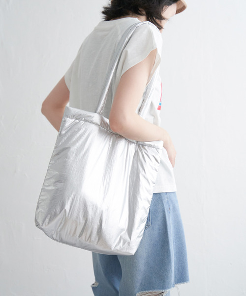 VENCEEXCHANGE（ヴァンスエクスチェンジ）の「シャイニーA4トートバッグ（トートバッグ・レディース・シルバー/ブラック/その他1/ホワイト・FREE）」の14枚目の写真