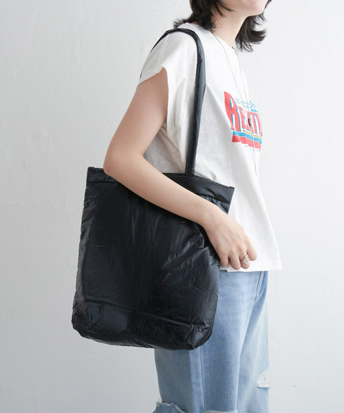 VENCEEXCHANGE（ヴァンスエクスチェンジ）の「シャイニーA4トートバッグ（トートバッグ・レディース・シルバー/ブラック/その他1/ホワイト・FREE）」の5枚目の写真