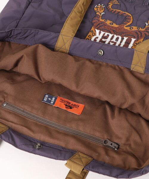 KRIFF MAYER（クリフメイヤー）の「スーベニア刺繍トートバッグ（トートバッグ・メンズ・キャメル/パープル/ブラック/ピンクベージュ/オリーブ/オフホワイト・FREE）」の8枚目の写真