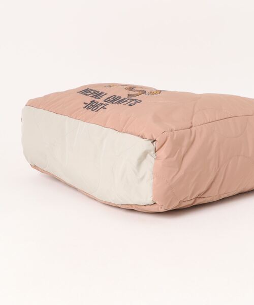 KRIFF MAYER（クリフメイヤー）の「スーベニア刺繍トートバッグ（トートバッグ・メンズ・キャメル/パープル/ブラック/ピンクベージュ/オリーブ/オフホワイト・FREE）」の10枚目の写真