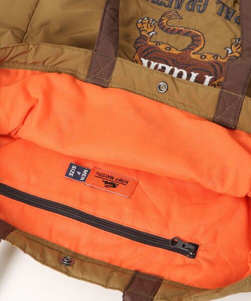 KRIFF MAYER（クリフメイヤー）の「スーベニア刺繍トートバッグ（トートバッグ・メンズ・キャメル/パープル/ブラック/ピンクベージュ/オリーブ/オフホワイト・FREE）」の16枚目の写真