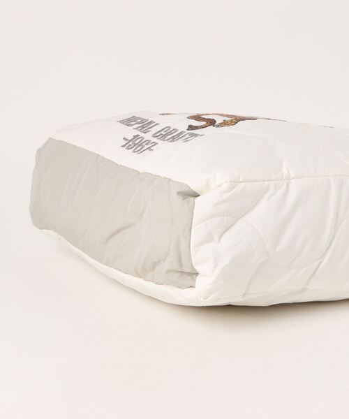 KRIFF MAYER（クリフメイヤー）の「スーベニア刺繍トートバッグ（トートバッグ・メンズ・キャメル/パープル/ブラック/ピンクベージュ/オリーブ/オフホワイト・FREE）」の17枚目の写真